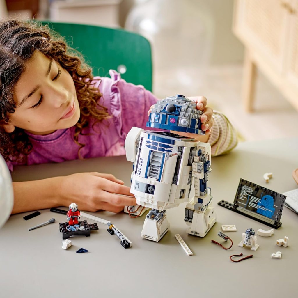 lego star wars 75379 r2 d2 lifestyle 2 1024x1024
