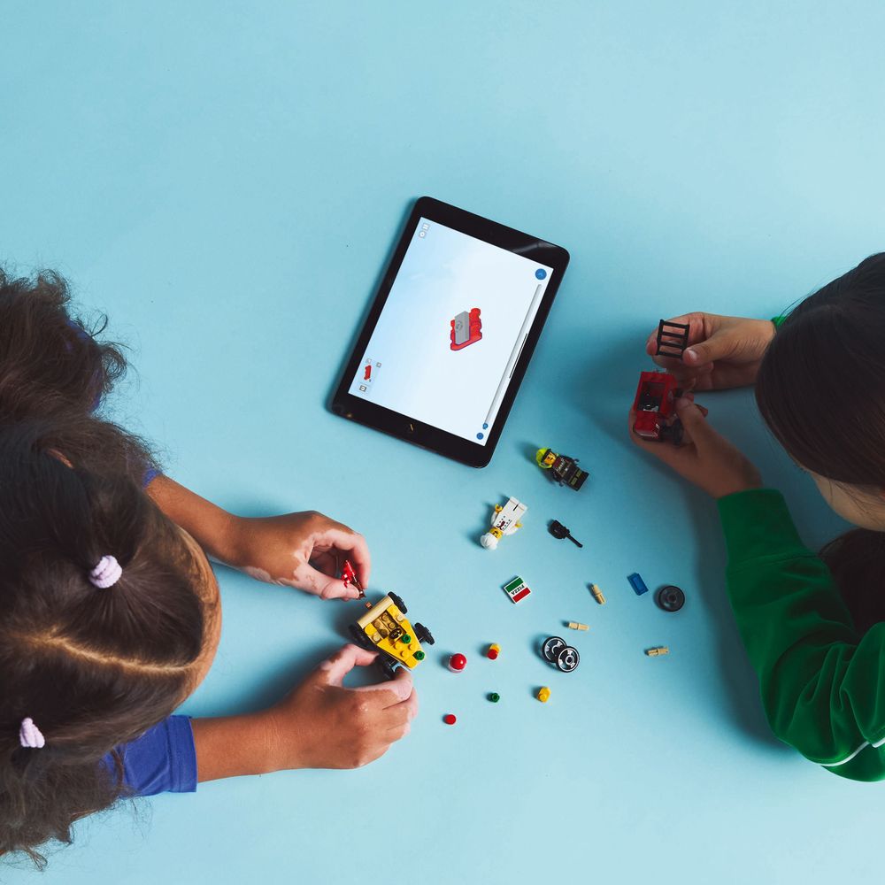 LEGO City 60458 Pizza vs. Fire Truck 6