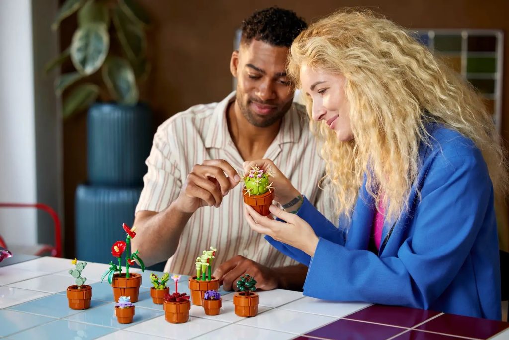LEGO Icons 10329 Tiny Plants Lifestyle 1024x684