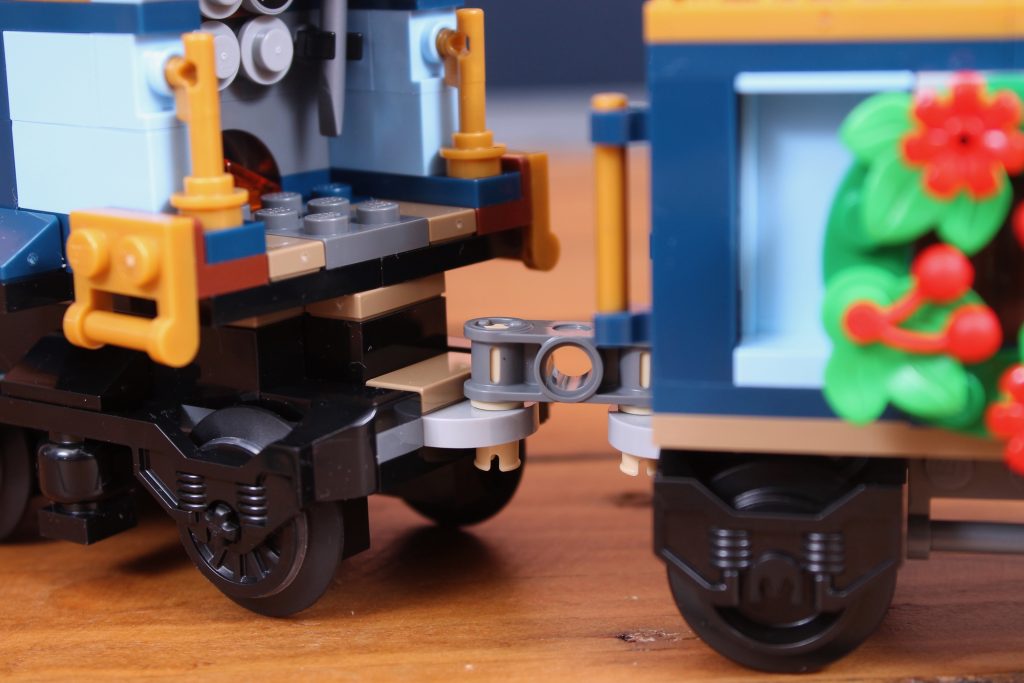 LEGO Winter Village 10361 Holiday Express Train review 9 1024x683