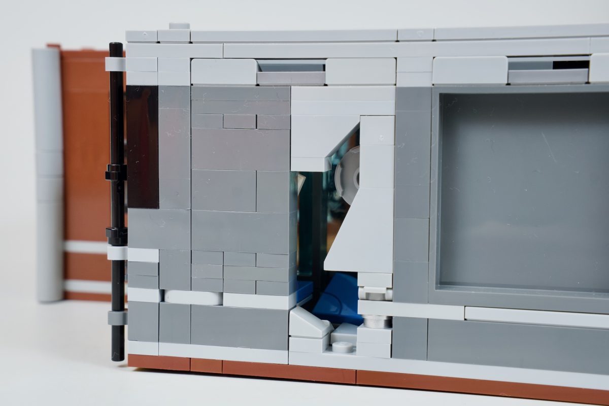 LEGO Batman DC 76300 Arkham Asylum mod 16 1200x800