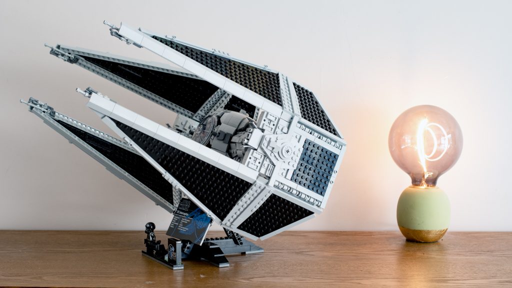 LEGO Star Wars 75382 TIE Interceptor UCS 26 1024x576