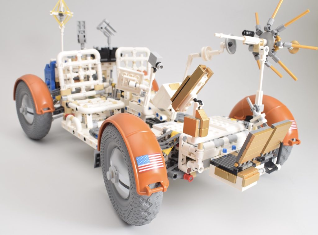 LEGO Technic 42182 NASA Apollo Lunar Roving Vehicle LRV review 18 1024x756