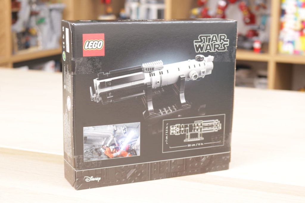 LEGO Black Friday Star Wars 40483 Luke Skywalkers Lightsaber review 2 1024x683
