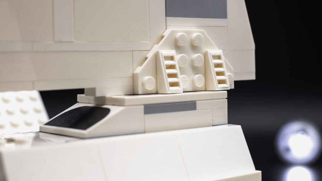 LEGO Star Wars 75302 Imperial Shuttle 9
