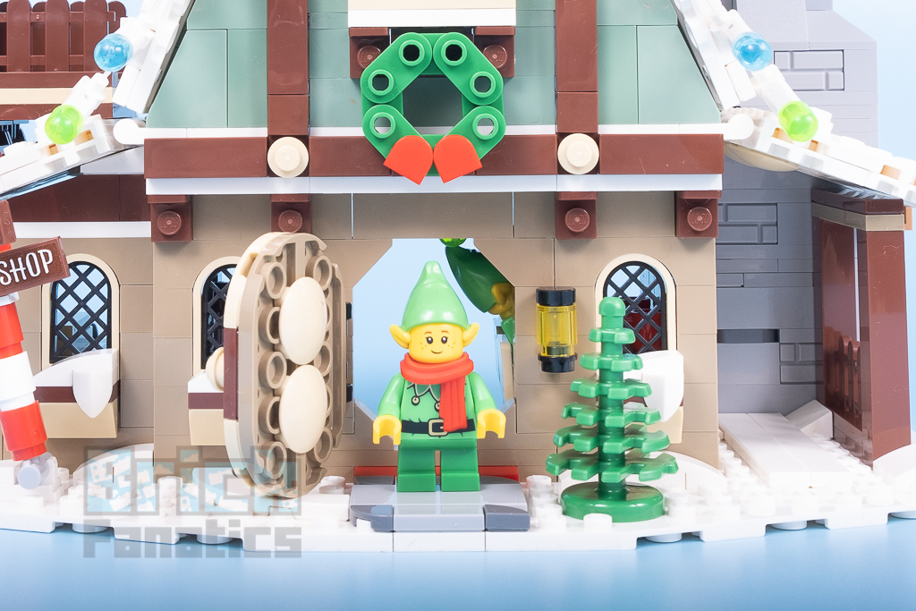 LEGO 10275 Elf Club House 34