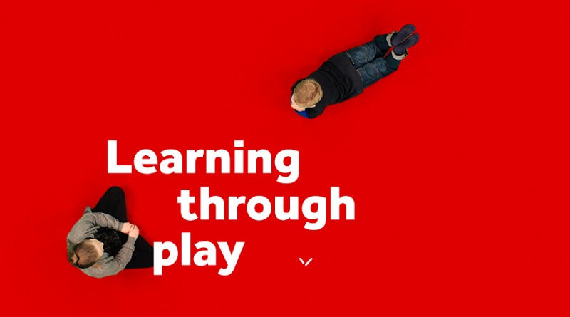 LEGO Foundation offers free course to help parents teach children through play