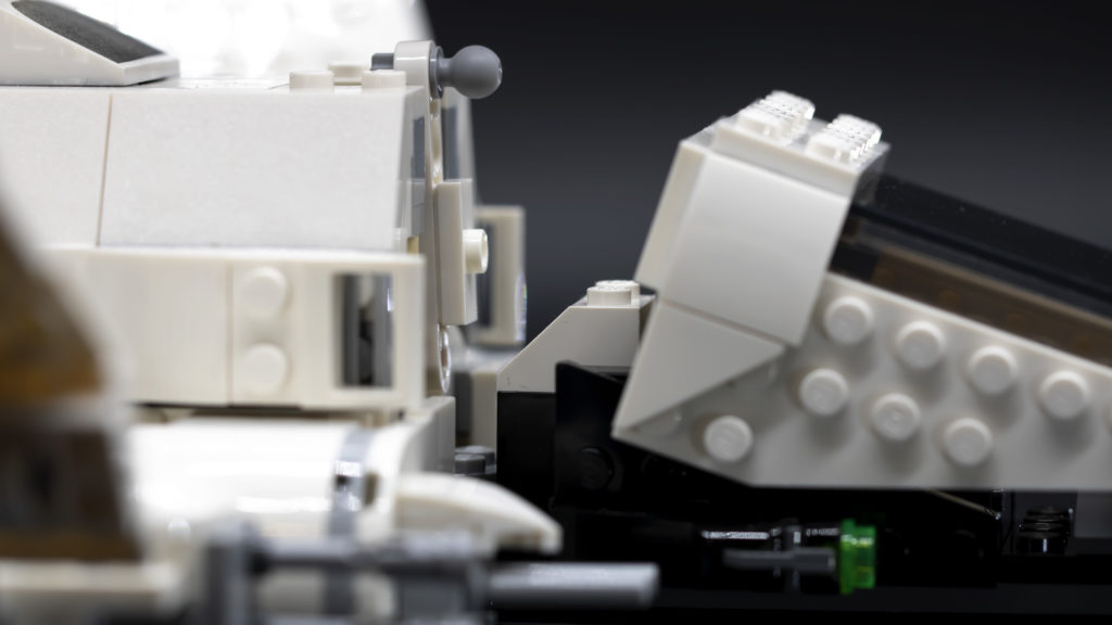 LEGO Star Wars 75302 Imperial Shuttle 24