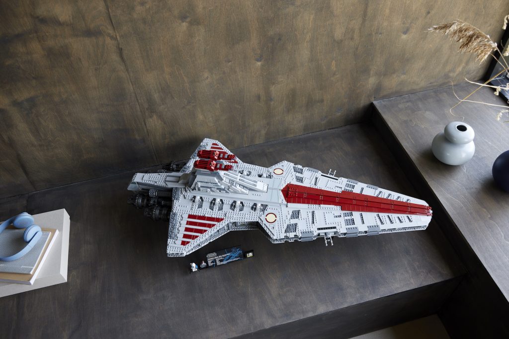 LEGO Star Wars 75367 Venator Class Republic Attack Cruiser 27 1024x683