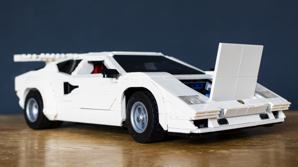 LEGO Icons 10337 Lamborghini Countach 5000 Quattrovalvole 28 1024x576