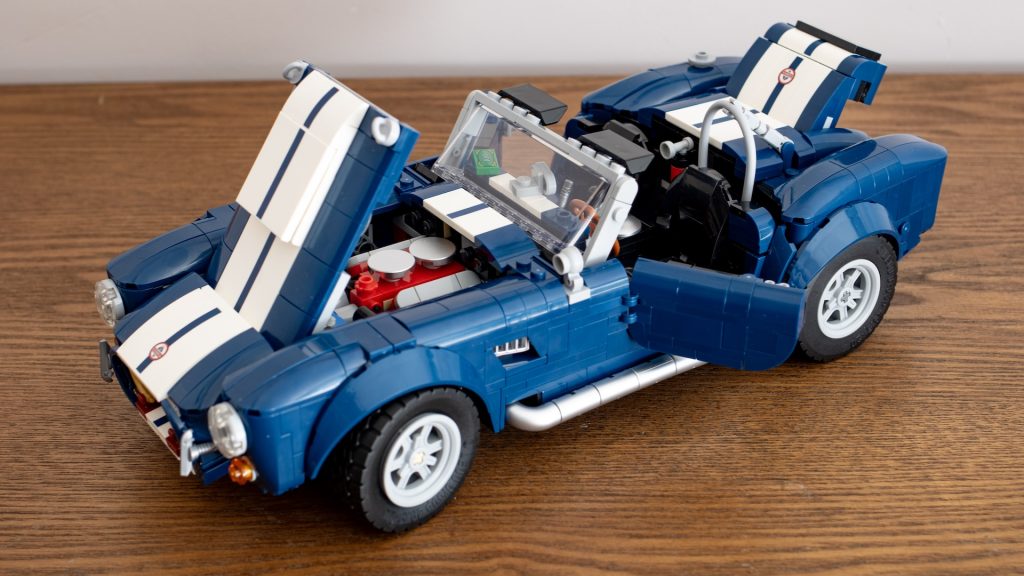 LEGO ICONS Shelby Cobra 427 SC 10357 j 1024x576