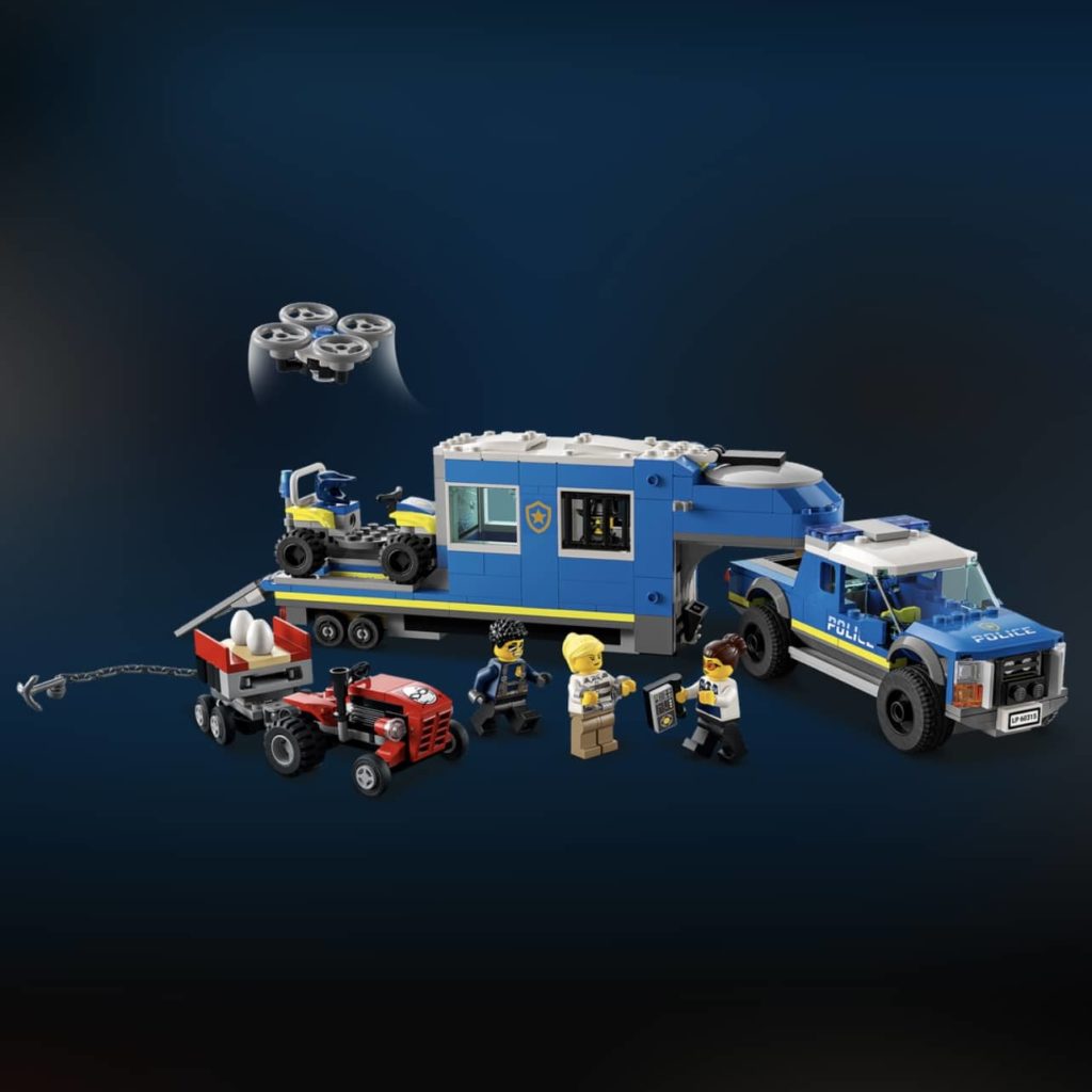 LEGO CITY 60315 Police Mobile Command Truck 6 1024x1024