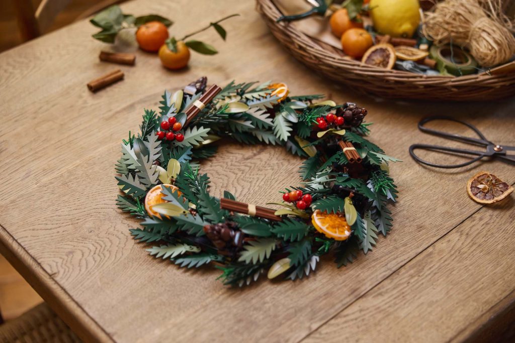LEGO Icons Botanical Collection 10340 Wreath 17 1024x683
