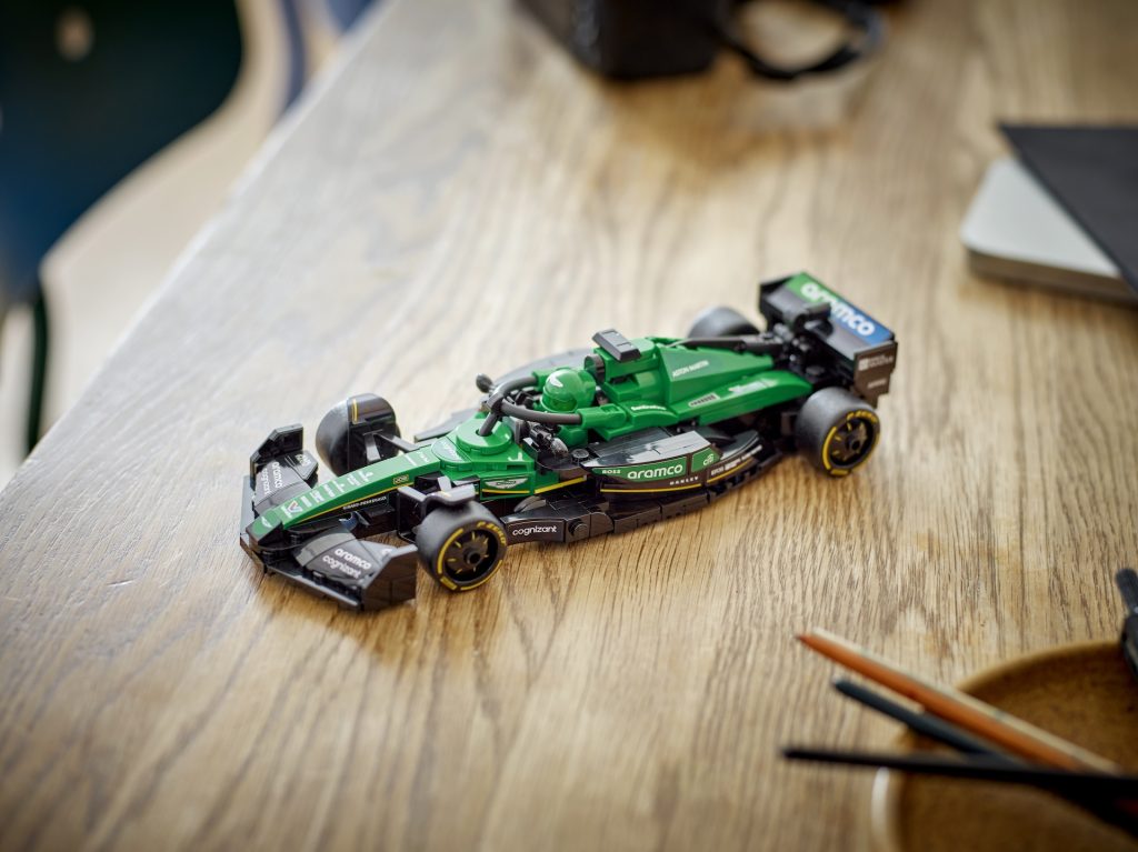 LEGO Speed Champions 77245 Aston Martin Aramco F1 AMR24 Race Car 5 1024x767