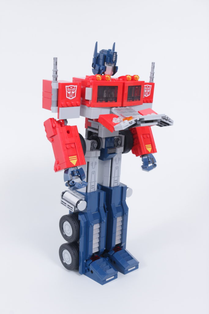 LEGO Transformers 10302 Optimus Prime review 32 683x1024