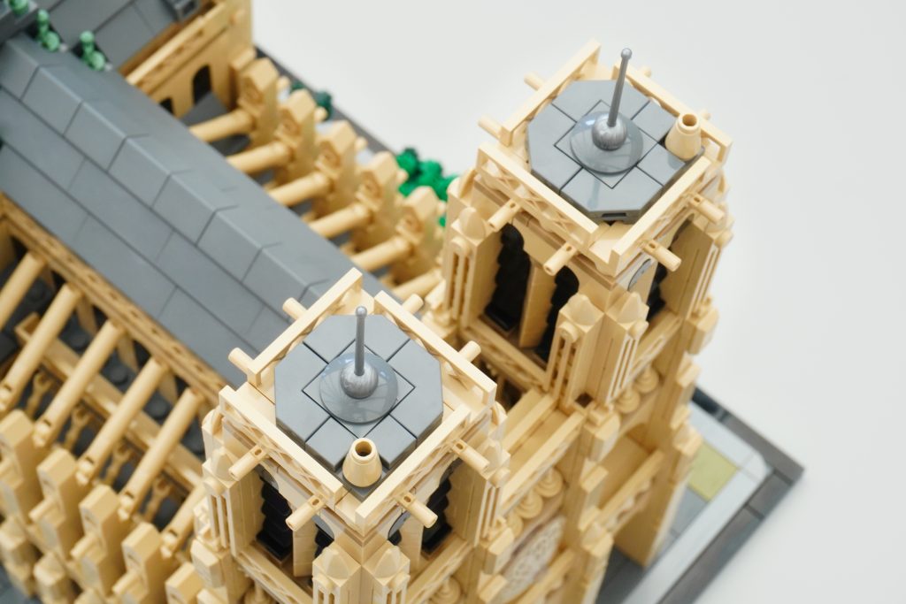 LEGO Architecture 21061 Notre Dame de Paris review 24 1024x683