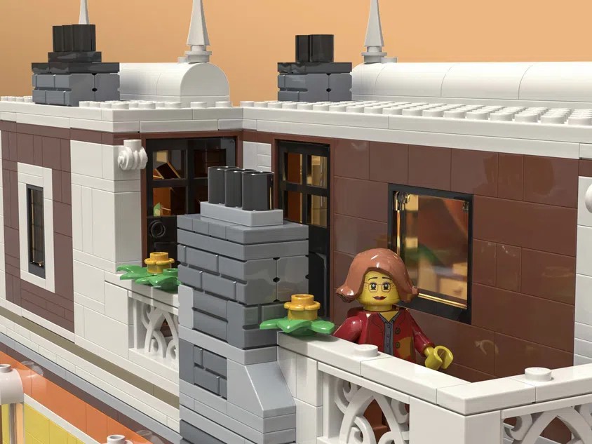 LEGO Ideas costume shop 4