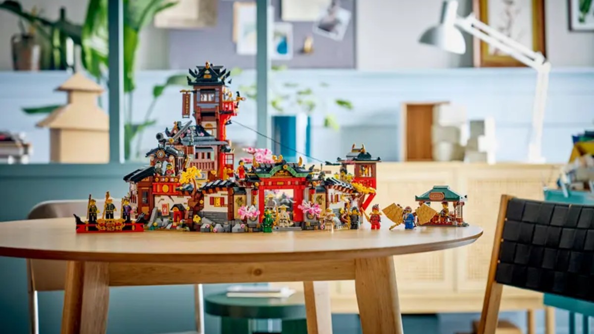 LEGO NINJAGO 71861 The Old Town featured