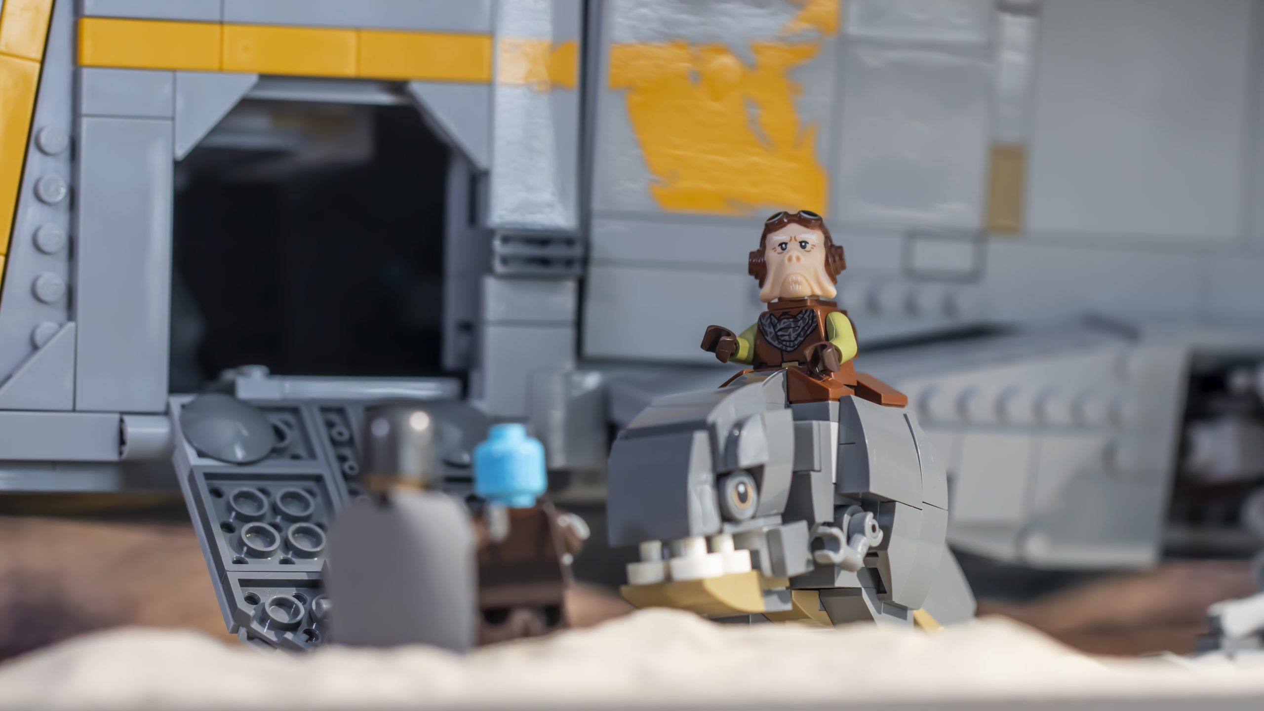 75331 Razor Crest FEATURE 10 scaled