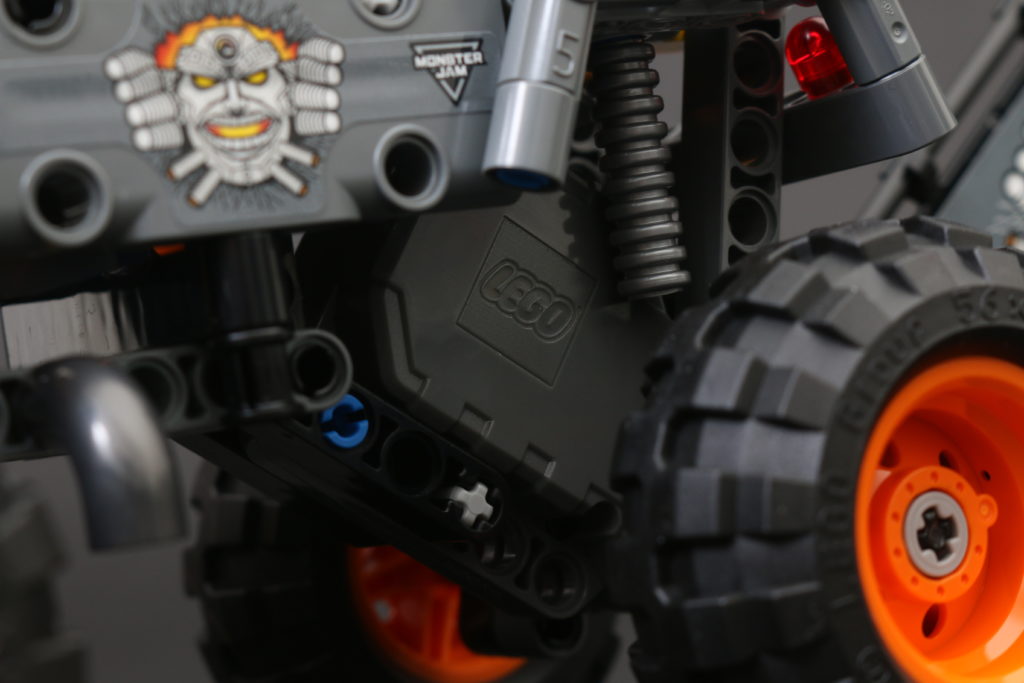 LEGO Technic 42119 Monster Jam Max D review 14