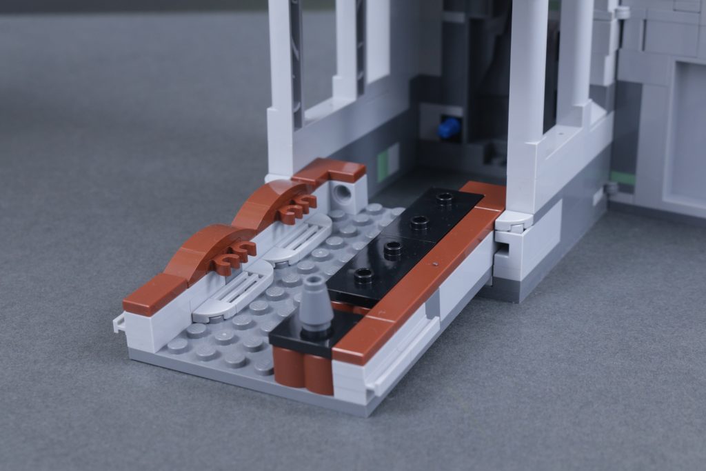 LEGO Harry Potter 76447 Hogwarts Castle Flying Lessons LEGO Castle conversion 25 1024x683