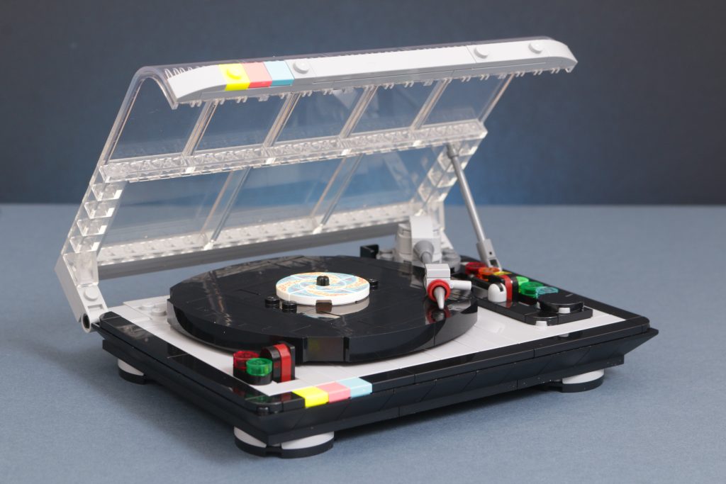 LEGO Insiders Weekend 40699 Retro Record Player gift with purchase review 8 1024x683