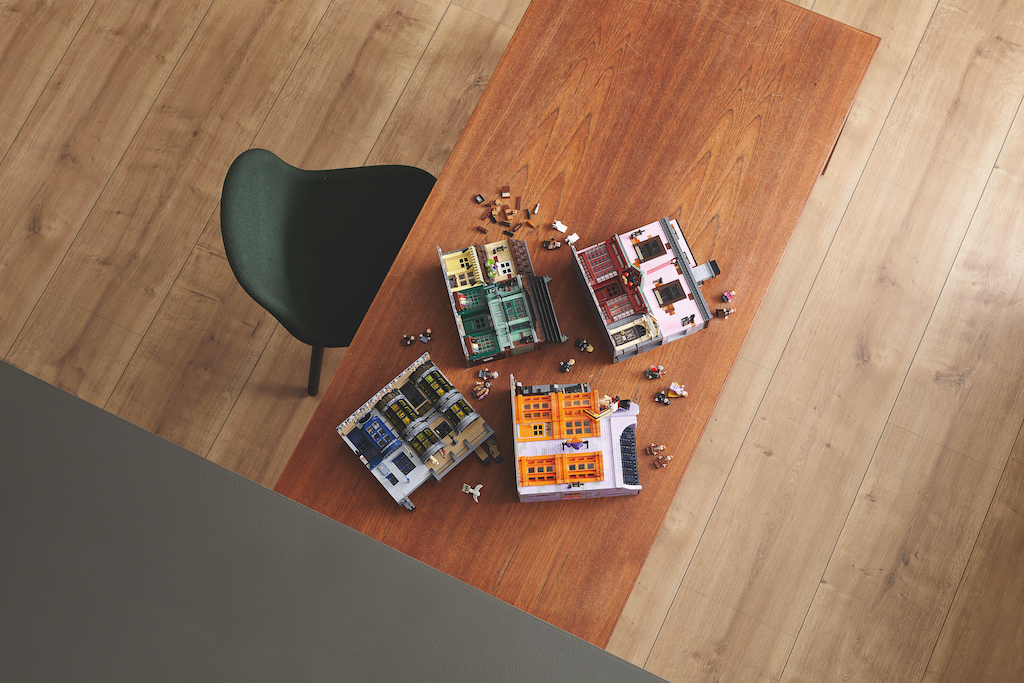 75978 Diagon Alley LEGO Harry Potter lifestyle resized 20