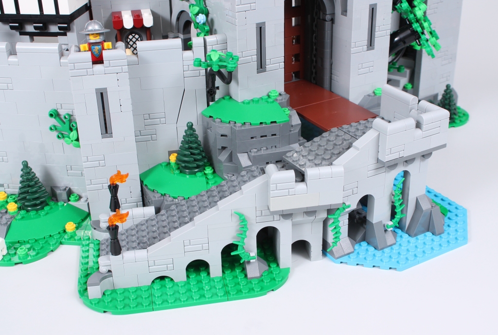 LEGO Icons 10305 Lion Knights Castle ramp mod 10 1024x689