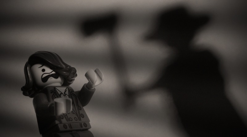 Brick Pic of the Day: Axe noir