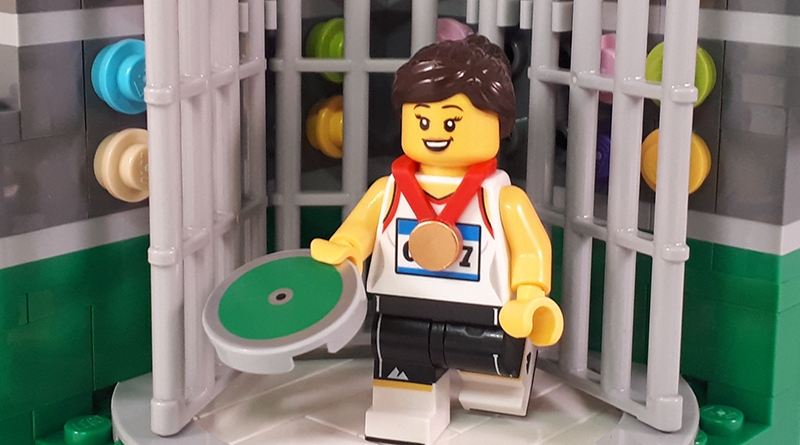 LEGO Collectible Minifigures Series 20 vignettes: Athlete