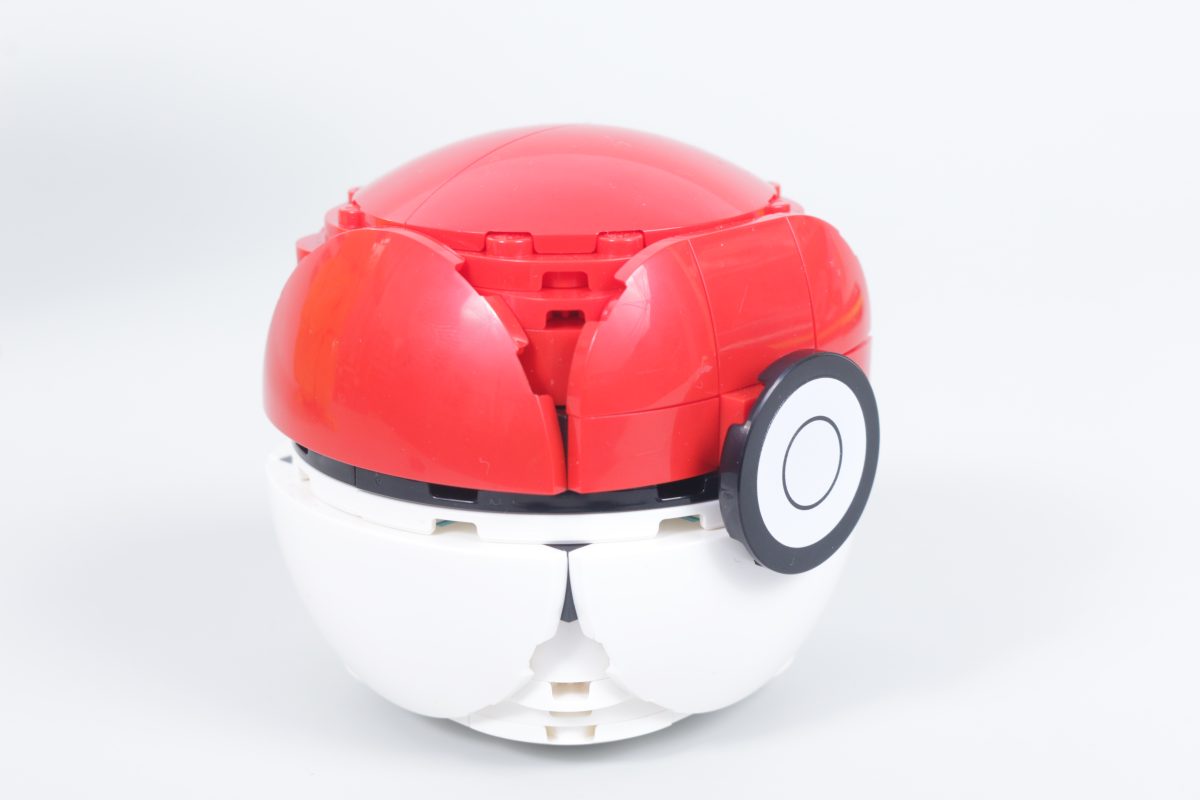 LEGO Pokemon 72152 Pikachu and Poke Ball review 28 1200x800