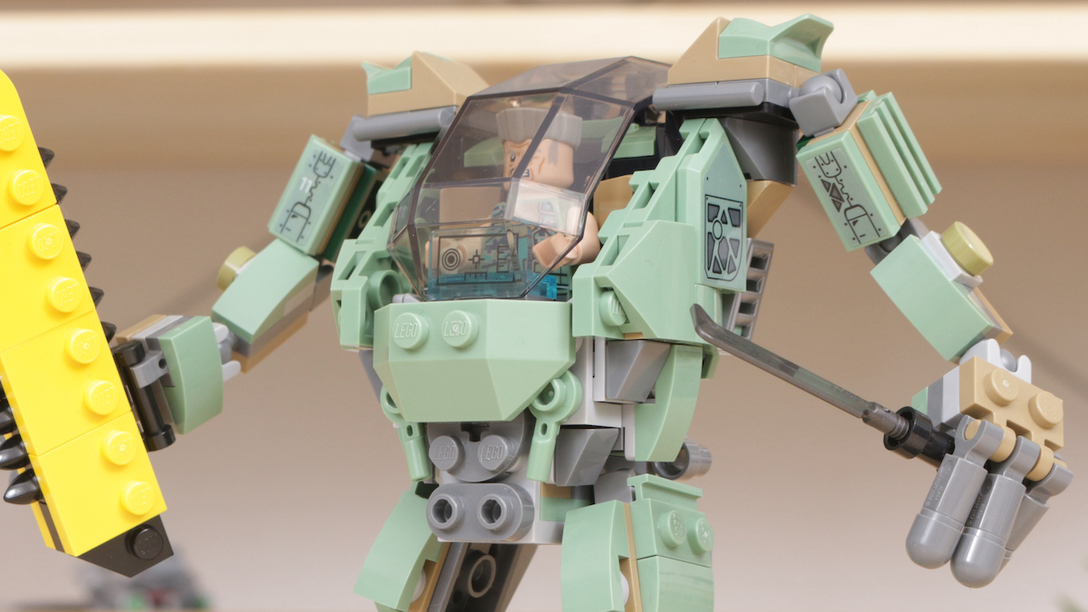 The LEGO Avatar AMP Suit needs longer arms