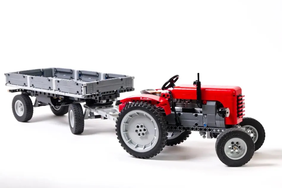 LEGO Ideas Classic Tractor