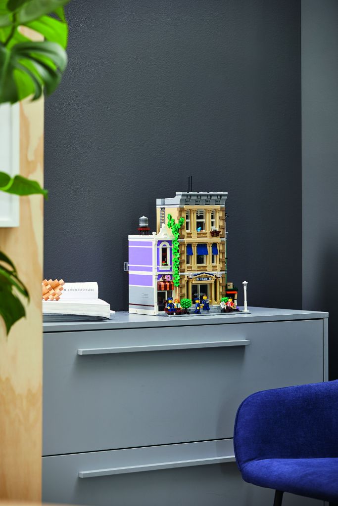 LEGO 10278 Modular Buildings Collection Police Station 49