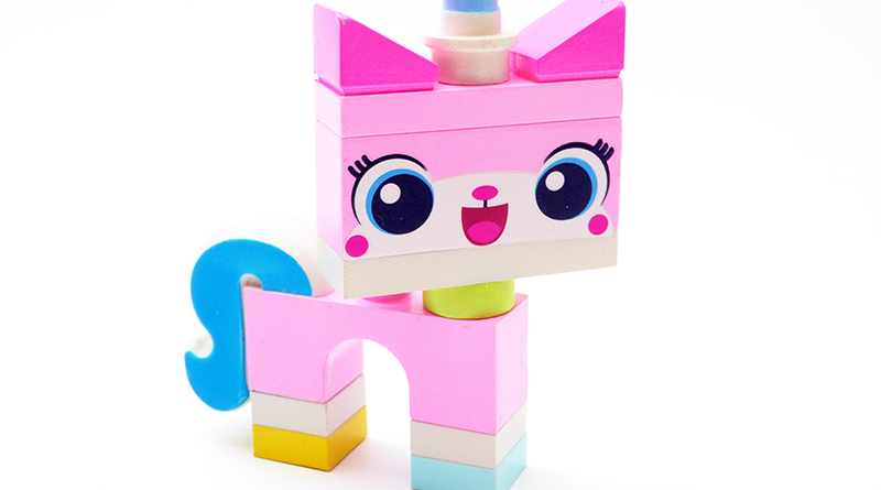 The LEGO Movie 2 Unikitty Ornament review