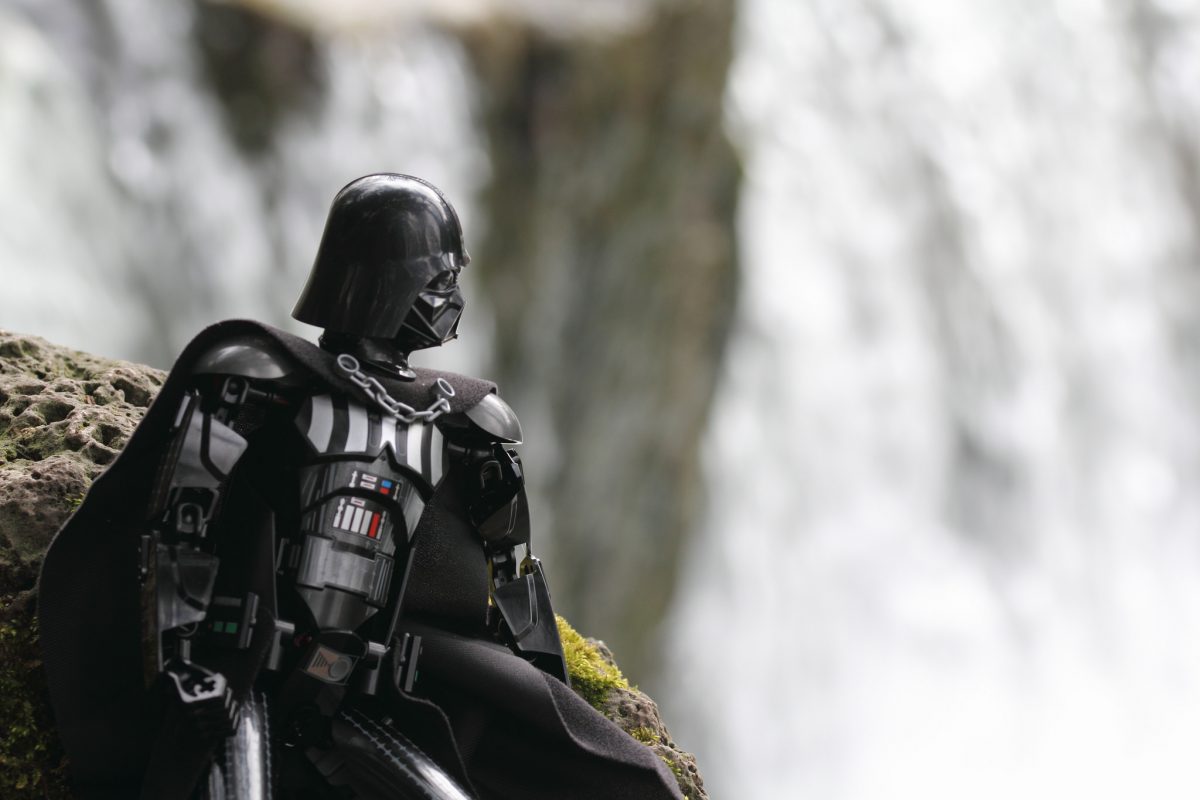 Brick Pic of the Day: Darth Vader, quietly contemplating