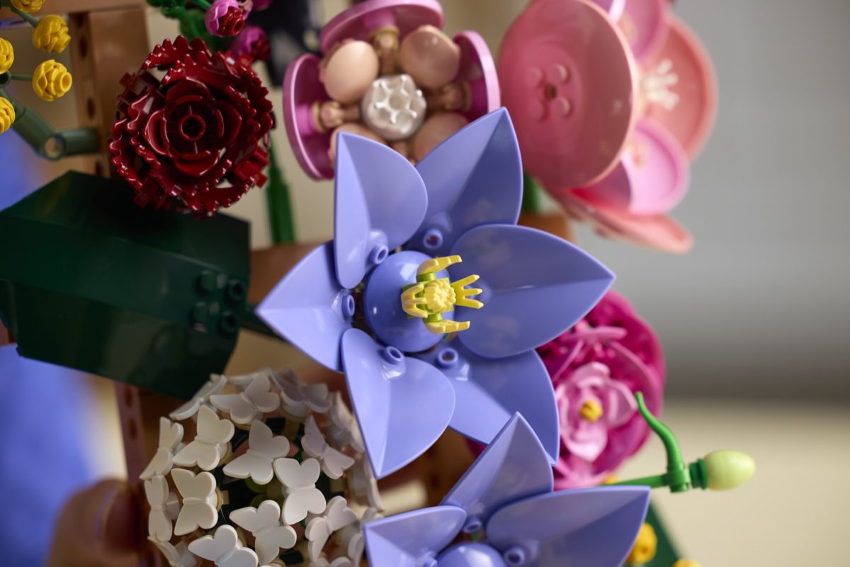 LEGO Botanicals 11503 Flower Wall 17 1200x800