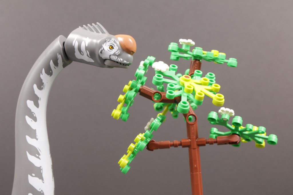 LEGO Jurassic World 79673 Raptor Titanosaurus Tracking Mission review 5 1024x683